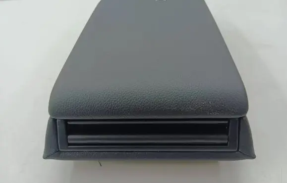 Mercedes-Benz C W204 Rear seat armrest 