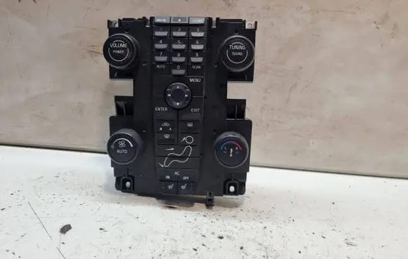 Volvo V50 Climate control unit 8697155 03W36T