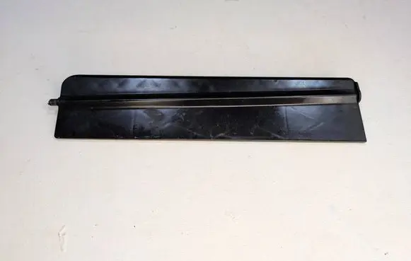 Seat Ateca Front bumper upper radiator grill 0116976A