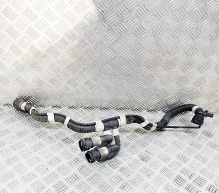 Engine coolant pipe/hose
