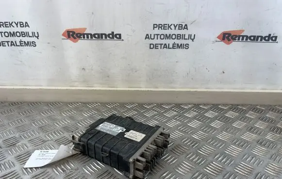 Volkswagen PASSAT B3 Engine control unit/module 030906026