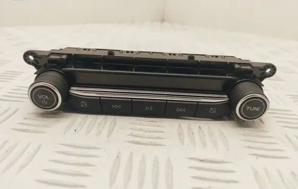 Ford Focus Sound control switch JX7T18K811AC