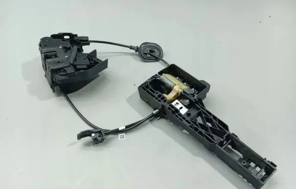 Renault Megane I Front door lock 805020256R