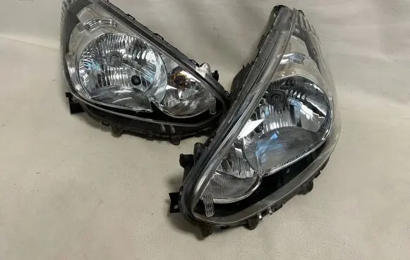Mitsubishi Space Star Headlight/headlamp