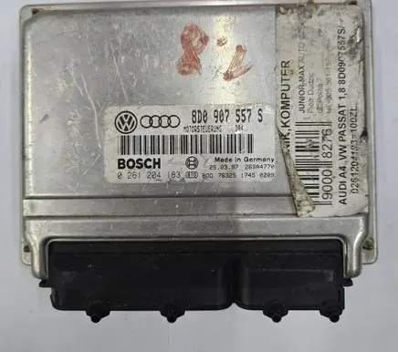Audi A4 S4 B5 8D Engine control unit/module 8D0907557S 26SA4770 0261204183