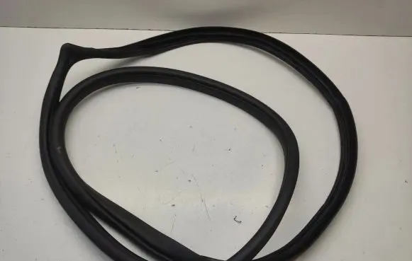 KIA Stonic Rear door rubber seal (on body) 