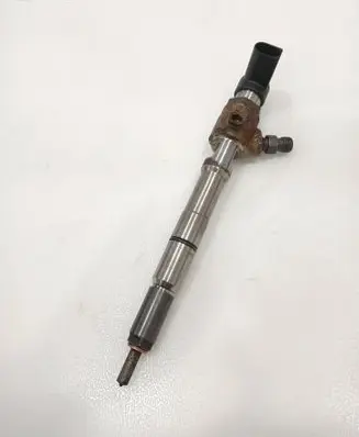 Volkswagen Caddy Fuel injector 03L130277B