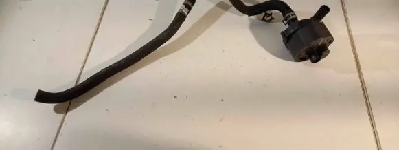 KIA Niro Electric car engine cooling hoses/pipes 