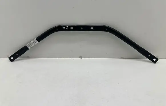 BMW Z4 E85 E86 Radiator mount bracket 7063833