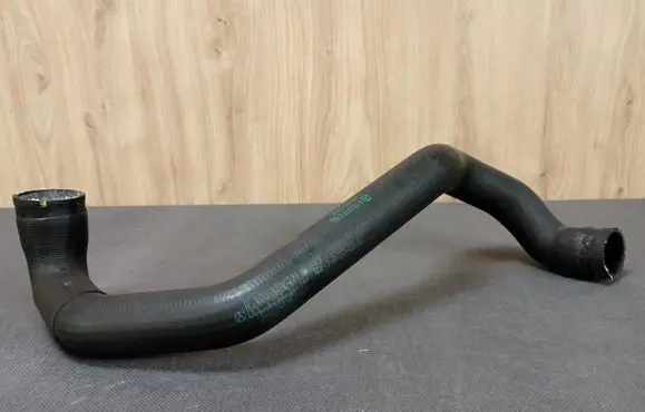Mercedes-Benz SLK R170 Engine coolant pipe/hose 1705012282 A1705012282