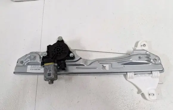 Hyundai Kona I Front door electric window regulator 