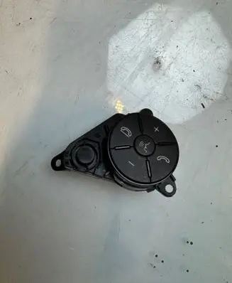 Mercedes-Benz ML AMG W164 Steering wheel buttons/switches 1648700658 3349310101 2422972J14A