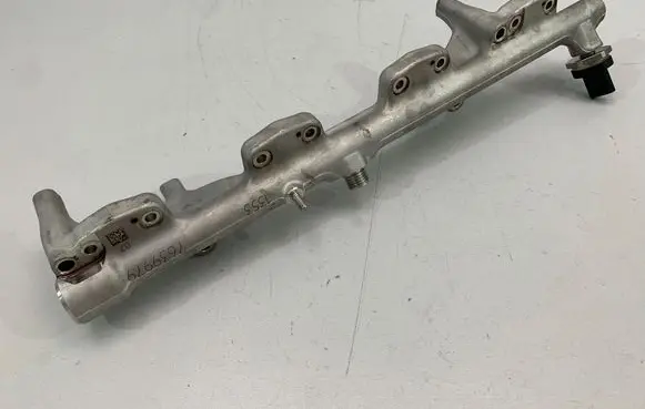 BMW 3 F30 F35 F31 Fuel main line pipe 7639979