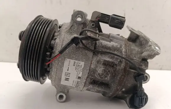 Nissan Qashqai J12 Air conditioning (A/C) compressor (pump) 926006UB0A