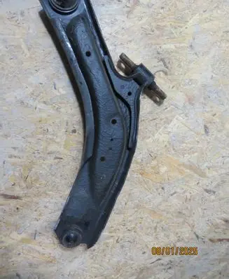 Renault Koleos II Front lower control arm/wishbone 599707