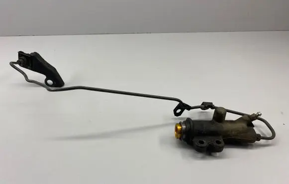 Toyota Land Cruiser (J120) Clutch slave cylinder 