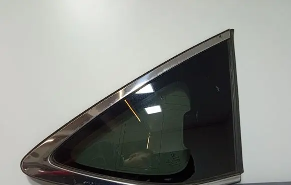 Honda CR-V Rear side window