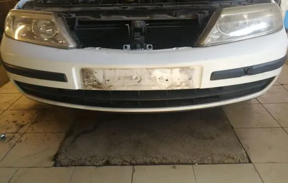 Renault Laguna II Front bumper