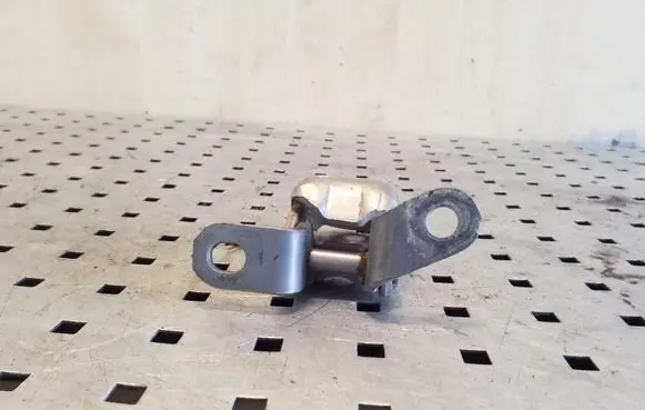 Toyota Yaris Front door upper hinge