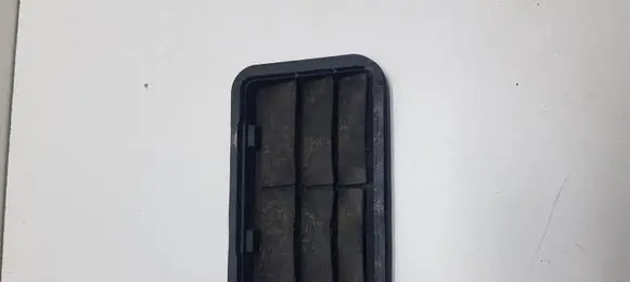 Ford Fusion II Quarter panel pressure vent 