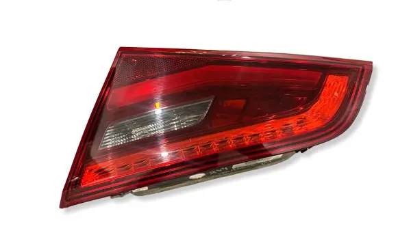 Audi A3 S3 8V Tailgate rear/tail lights 8V4945094A 00081110202504 0301068