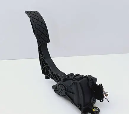 Volkswagen Polo IV 9N3 Accelerator throttle pedal 6Q1721503C