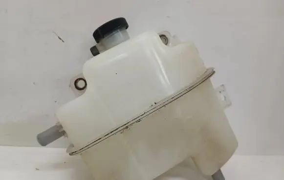 Peugeot iOn Coolant expansion tank/reservoir cap 
