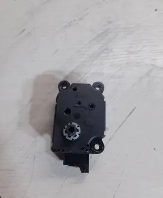 Mercedes-Benz E W211 Air flap motor/actuator A2038201642 E0053 EAB502