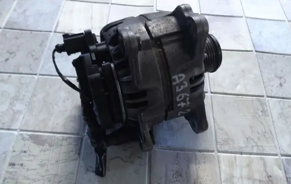 Audi A3 S3 8P Generator/alternator 06F903023F