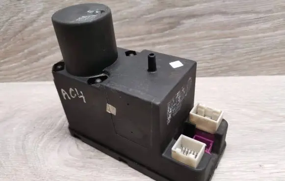 Audi 100 S4 C4 Door central lock control unit/module 4A0862257D 8TZ00652203