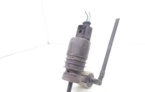 Audi A6 S6 C5 4B Windscreen/windshield washer pump