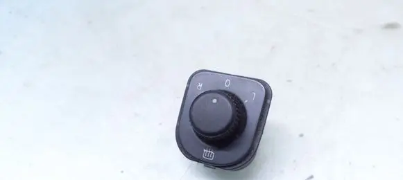 Volkswagen Golf V Wing mirror switch 1K0959565H