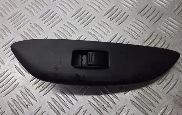Toyota Yaris Quarter vent window switch 