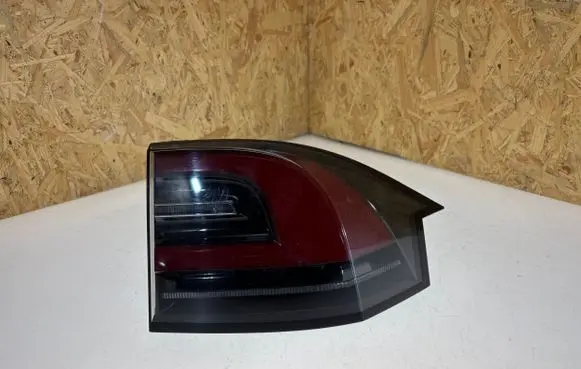 Tesla Model X Rear/tail lights 103433500A 2K00661