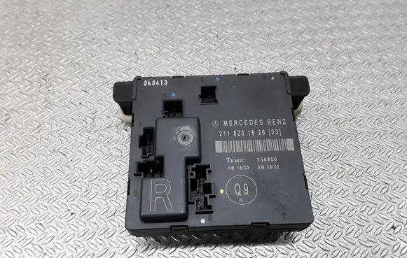 Mercedes-Benz E W211 Door control unit/module 2118201626