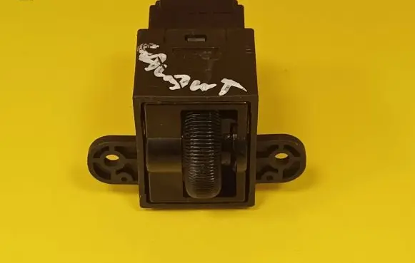Mitsubishi Galant Panel lighting control switch 