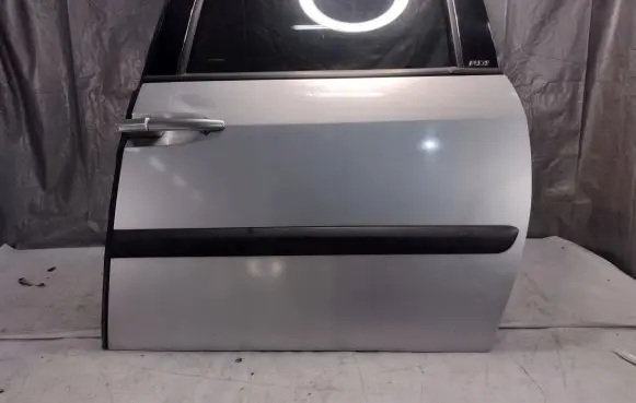 Peugeot 807 Rear door