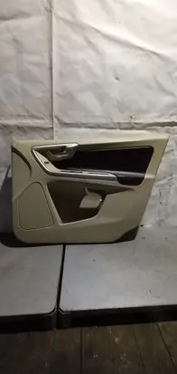 Volvo XC60 Front door card panel trim 30766388 V730