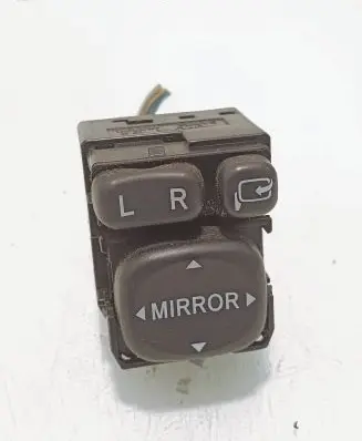 Toyota Avensis T250 Wing mirror switch 183575