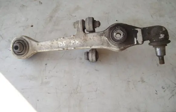 Volkswagen PASSAT B5 Front control arm