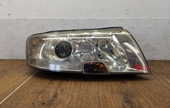 Skoda Superb B5 (3U) Headlight/headlamp