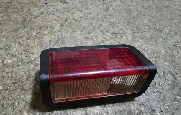 BMW 3 E46 Boot/trunk interior light 8368577