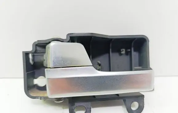 Rear door interior handle