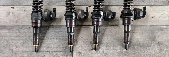 Audi A4 S4 B6 8E 8H Fuel injector 038130073AR