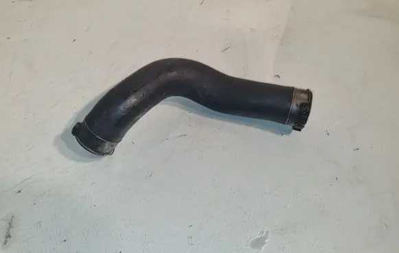 BMW 5 F10 F11 Intercooler hose/pipe 7810615
