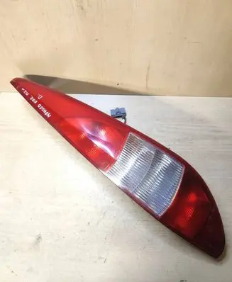 Ford Mondeo Mk III Rear/tail lights 1S7113405C