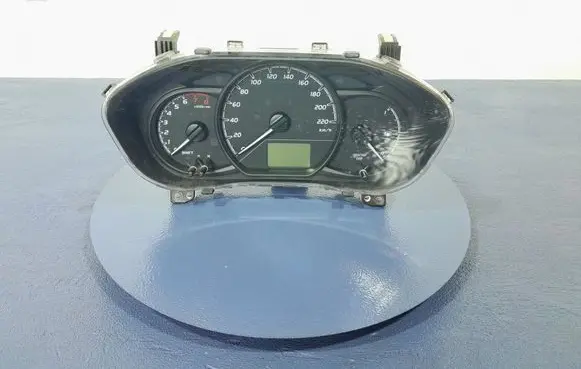 Toyota Yaris Speedometer (instrument cluster) 83800F5760