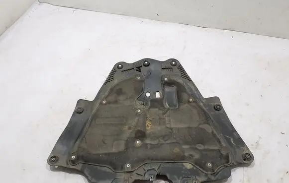 Dacia Sandero III Engine splash shield/under tray 758929087R