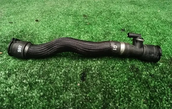 Opel Mokka B Engine coolant pipe/hose 9826459780