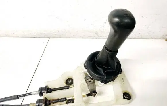 Mitsubishi Lancer Gear shifter/selector